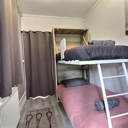 Апартаменты Le Justice - Calme Lumineux Coeur Du Bouchon Wifi Труа