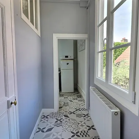 Le Justice - Calme Lumineux Coeur Du Bouchon Wifi *